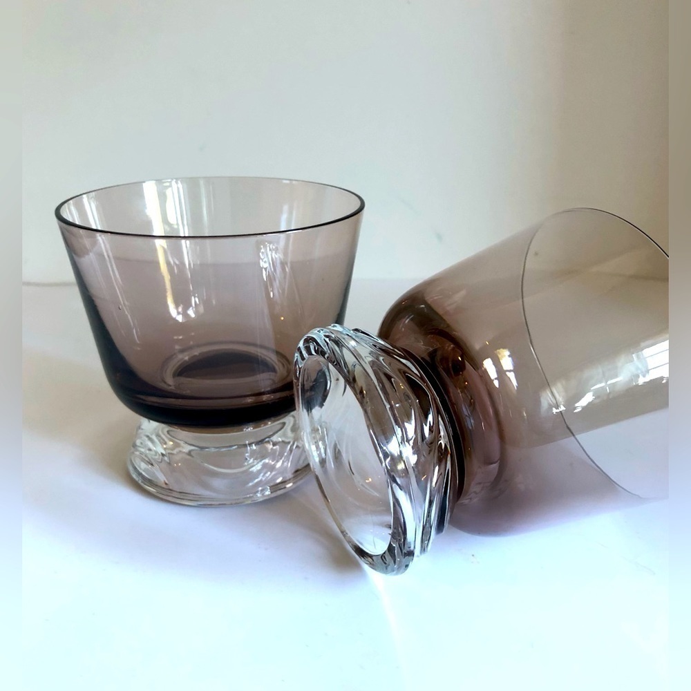 Vintage Fostoria Tiara  molded clear bottom glasses